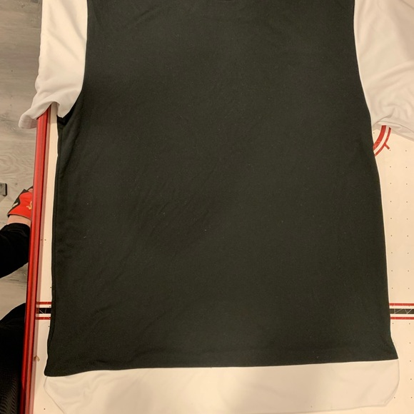 Adidas T-Shirt Size S Black - Picture 4 of 4